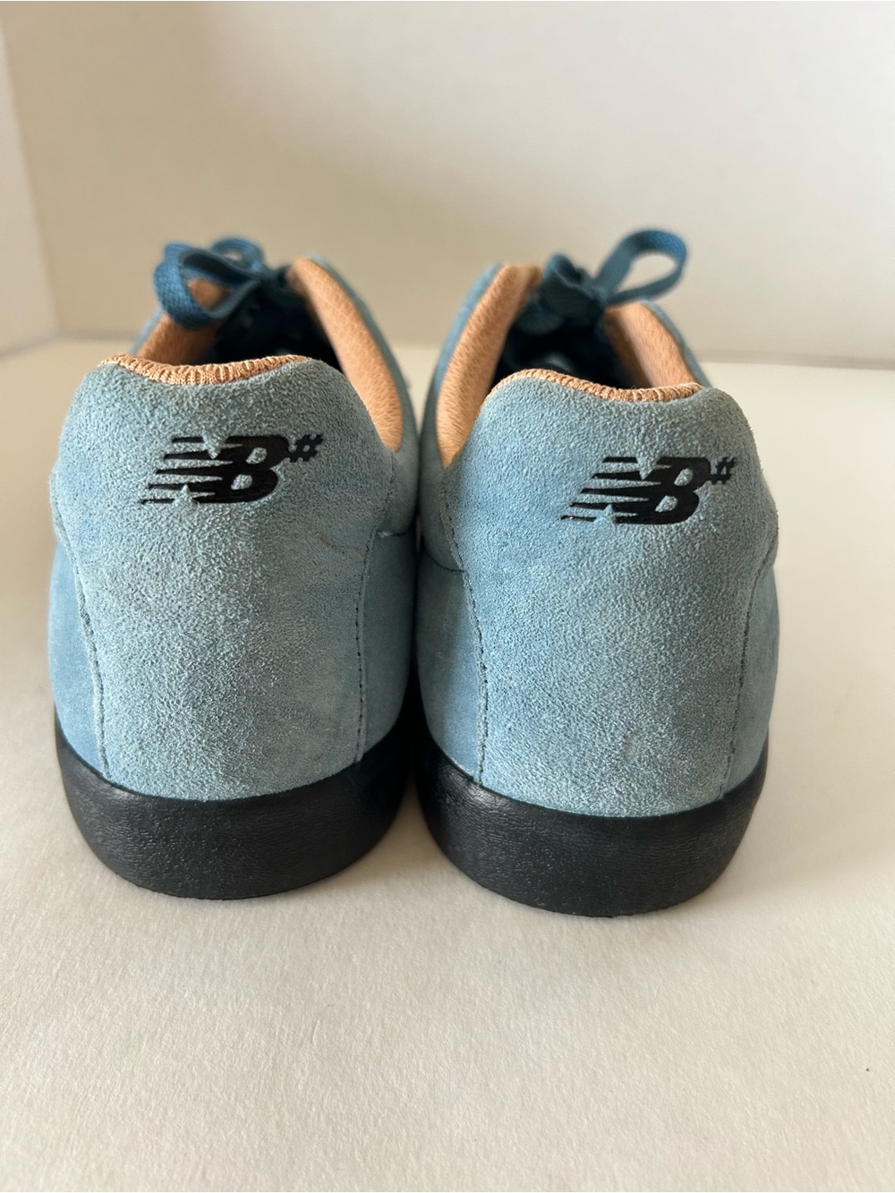 Men's New Balance Suede Low-Top Sneakers in Blue with Black Sole - Picture 3 of 9